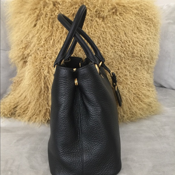 ♥️ SOLD ! PRADA Daino Leather Satchel Bag- Black - Picture 2 of 5